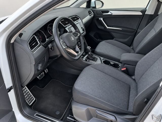 Volkswagen Tiguan 1.5 TSI DSG Move AHK Pano Navi PDC LED AC foto 4