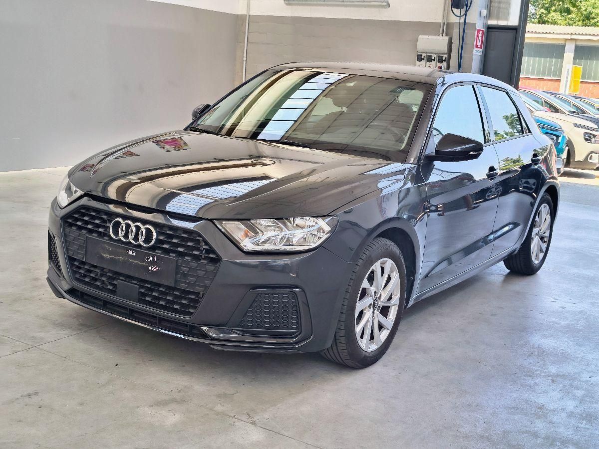 Other AUDI - A1 Sportback - A1 allstreet 25 TFSI S.Tro imagem 3