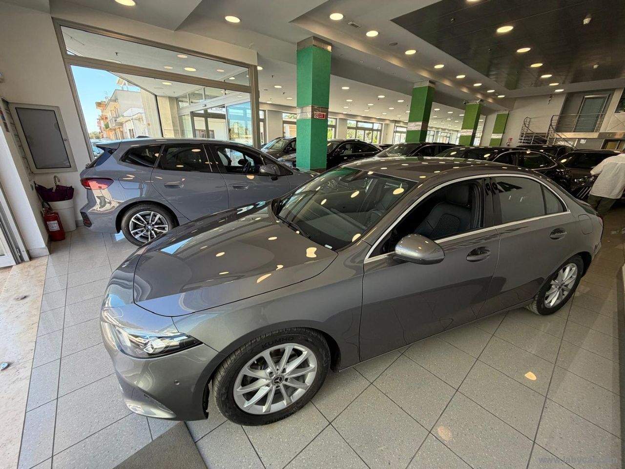 Mercedes-Benz MERCEDES-BENZ A 180 d Automatic 4p. Sport imagem 3