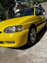 Ford Escort 1.8TD 66 kW Flair - Ford Escort: 1.8