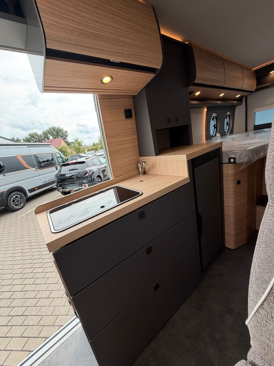 Fahrzeugabbildung Malibu Van diversity GT skyview 640 LE K