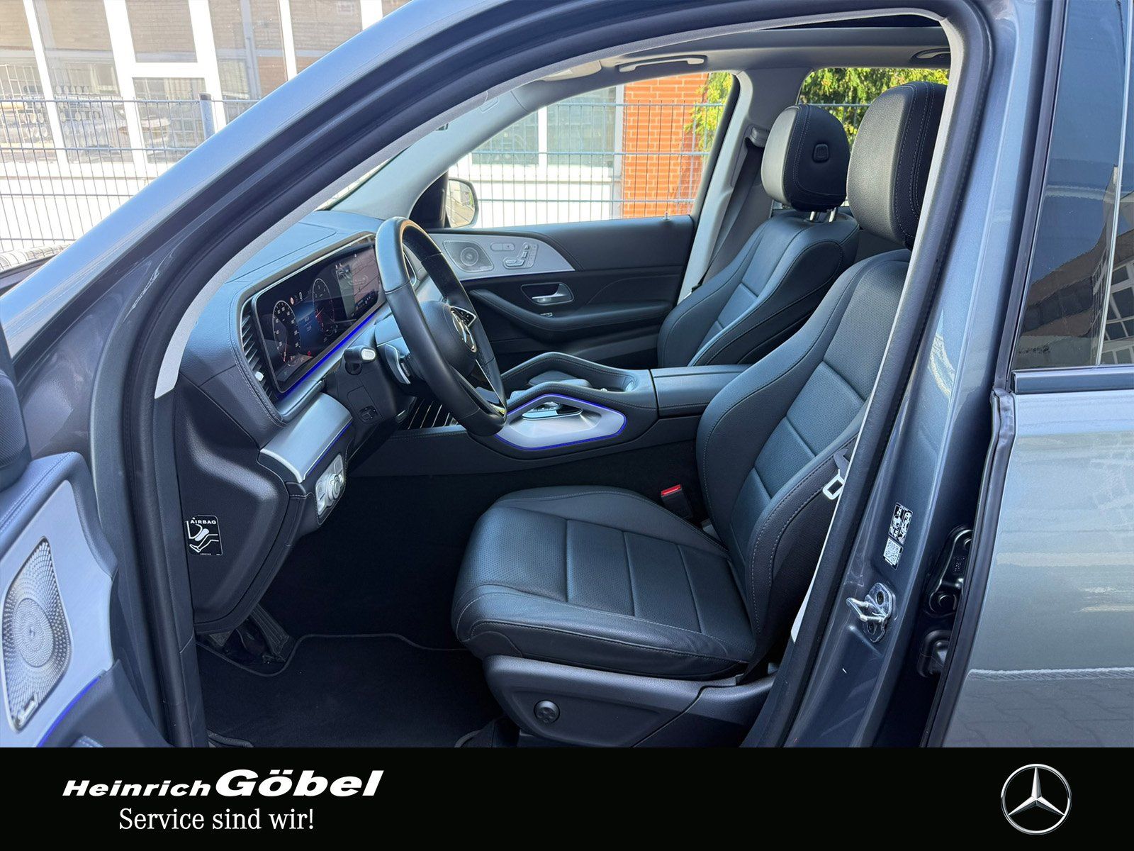 Fahrzeugabbildung Mercedes-Benz GLE 450 d*HEAD-UP*AMG*BURMESTER*AHK*PANO*360°*