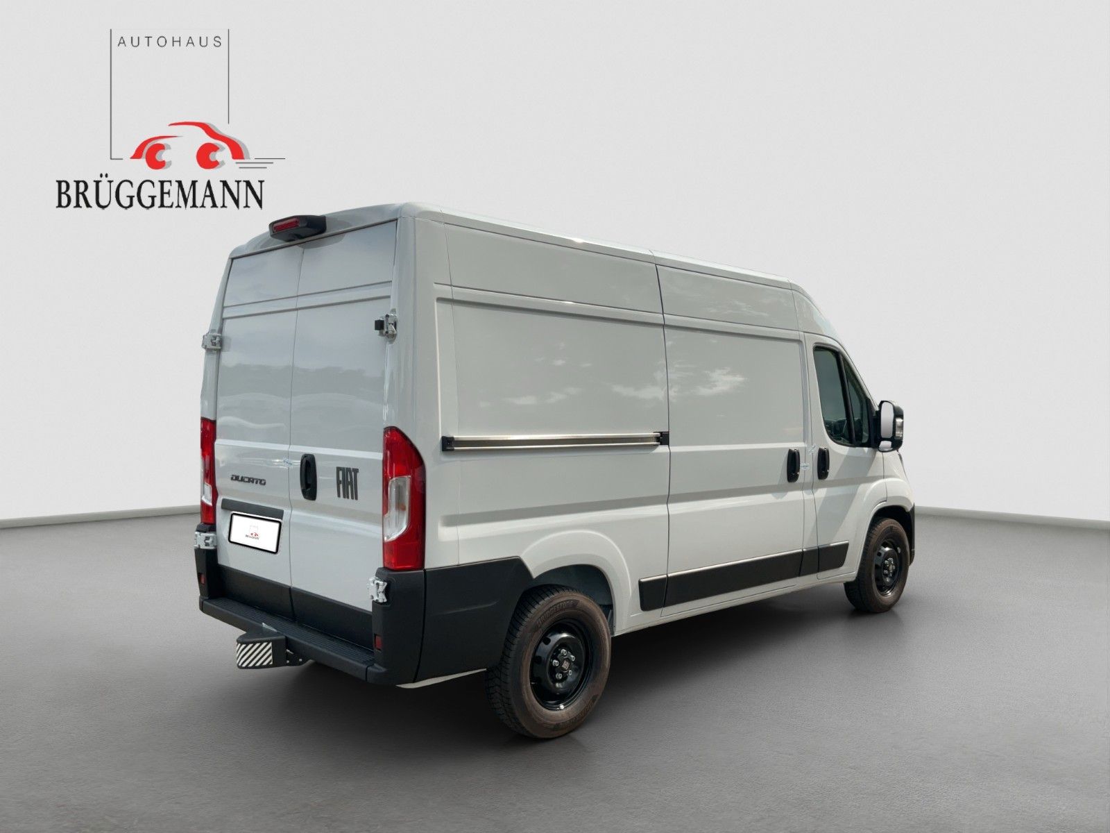Fahrzeugabbildung Fiat Ducato L2H2 180 MJ Kamera Navi Schwingsitz