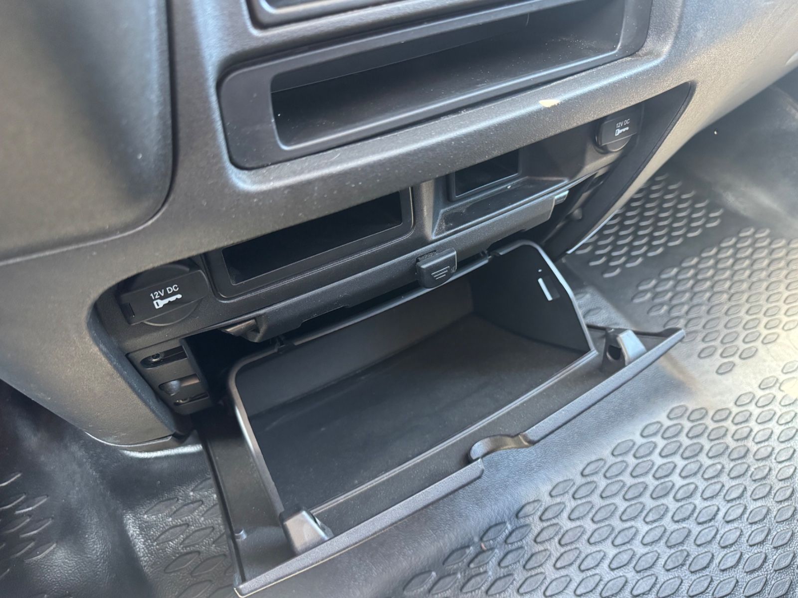 Fahrzeugabbildung Iveco Daily Kasten HKa 35 S ... V Radstand 3520 L/3-SI