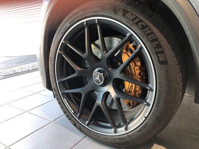 Fahrzeugabbildung Mercedes-Benz GLC 63S 4M AMG /Multi/Night/360°/Keramik/Carbon