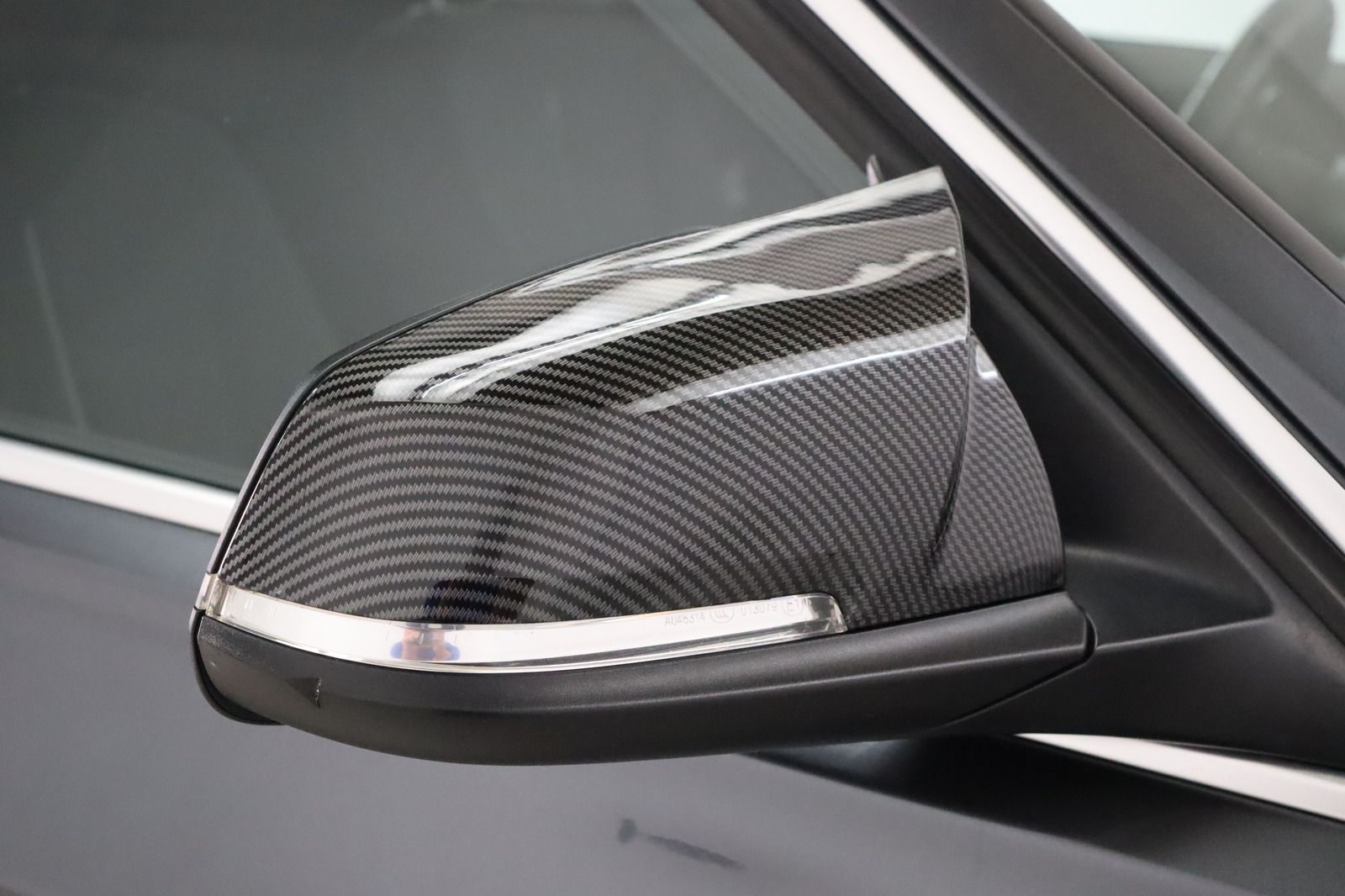 Fahrzeugabbildung BMW 330 d Touring  xDrive Sport Line