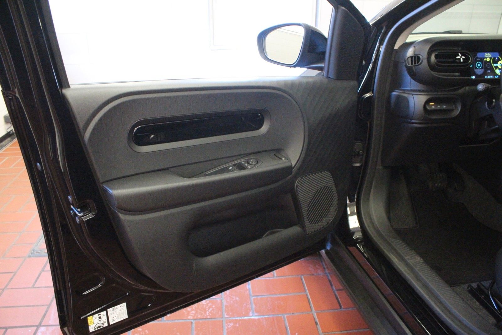 Fahrzeugabbildung Renault Twingo E-Tech 80 Urban Range *Techno*Sitzheizung