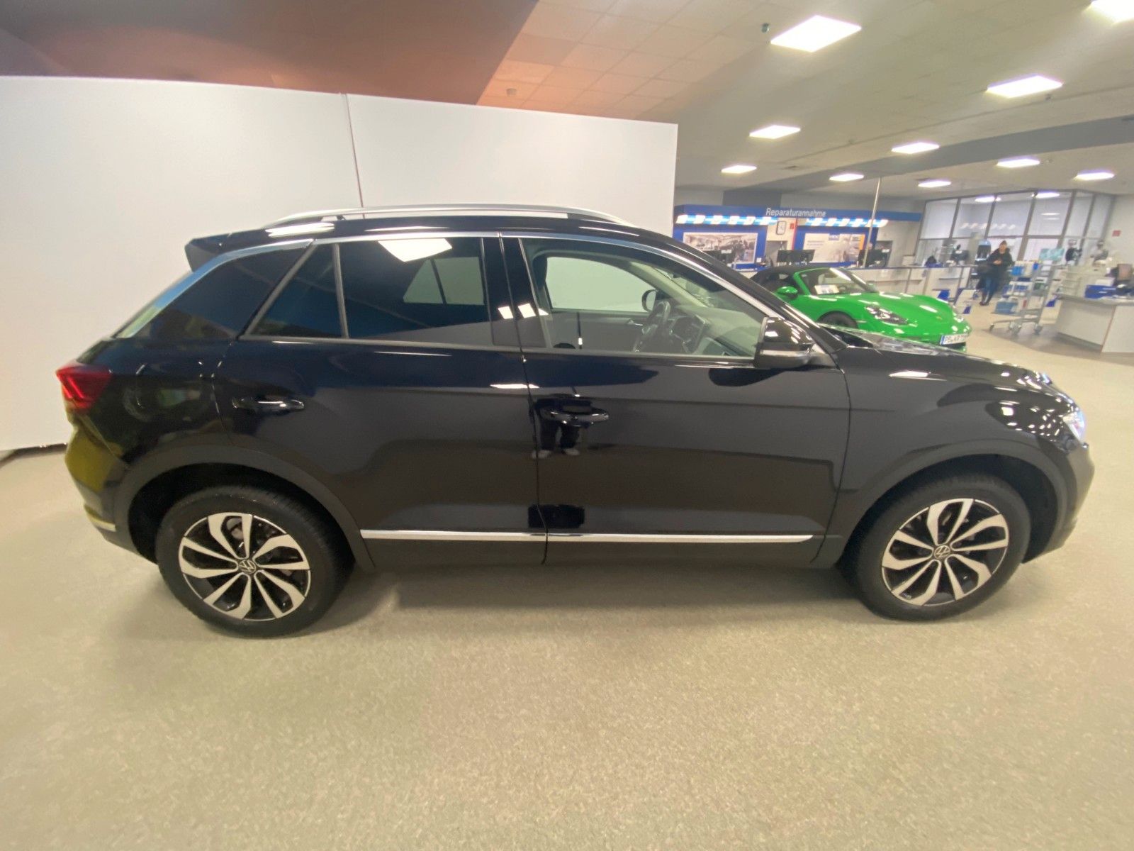 Fahrzeugabbildung Volkswagen T-Roc 1.5 TSI Style+NAVI+1.HAND+AHK+LED Plus+ACC