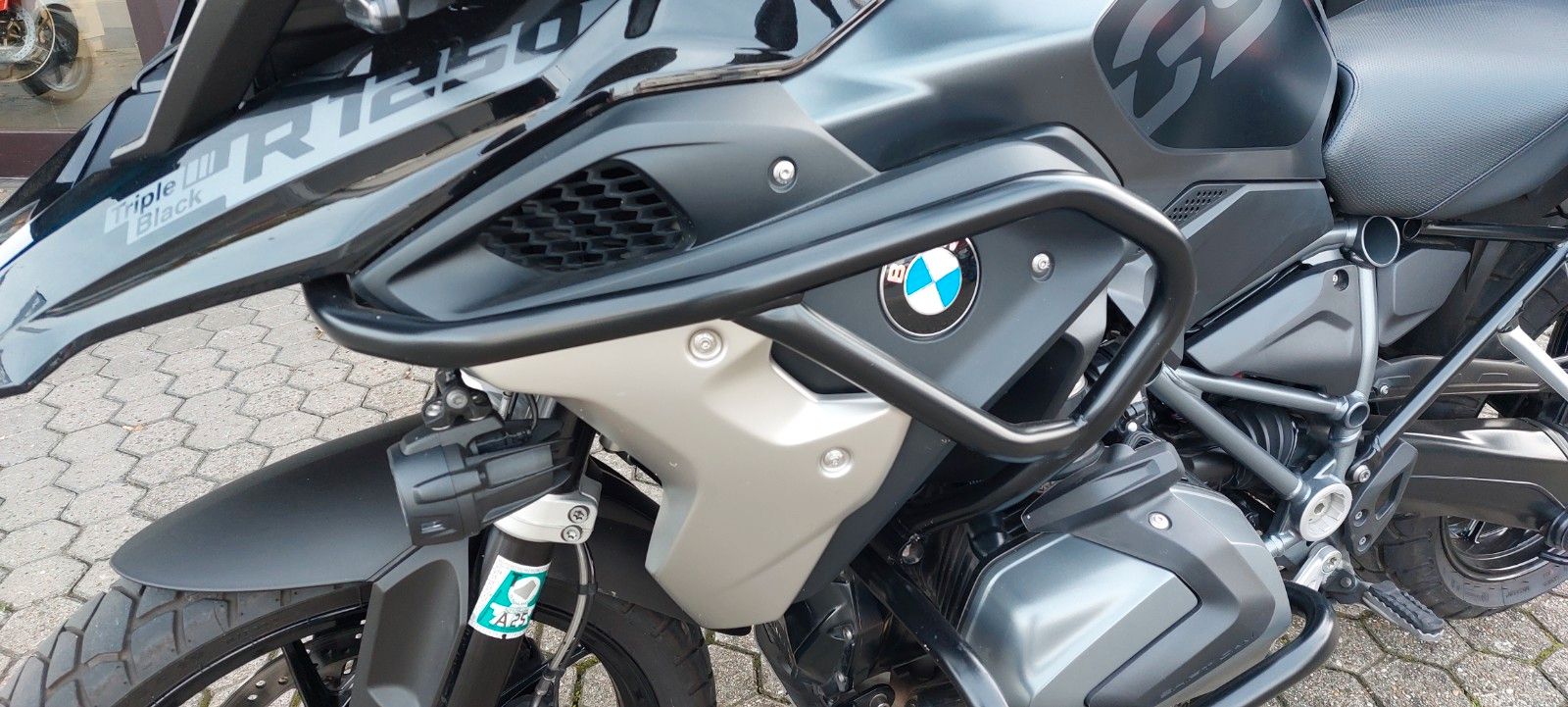 Fahrzeugabbildung BMW R 1250 GS Triple B.  tief  3 Koffer u.v.m