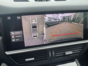 Porsche Cayenne - 8