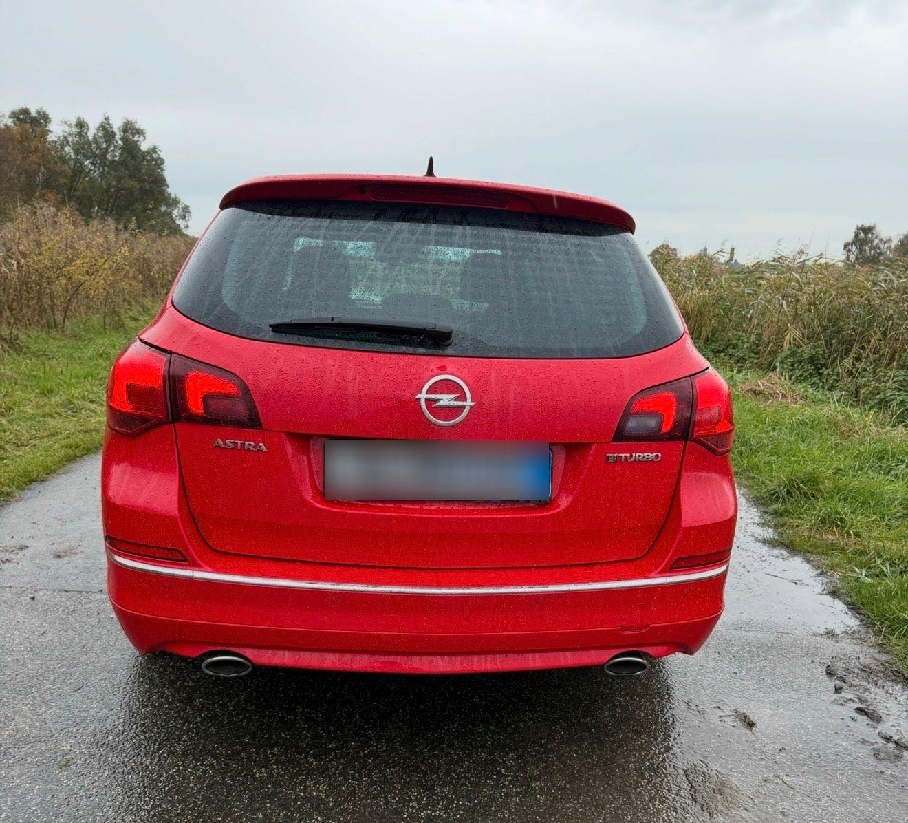 Opel Astra 2013 — photo 5