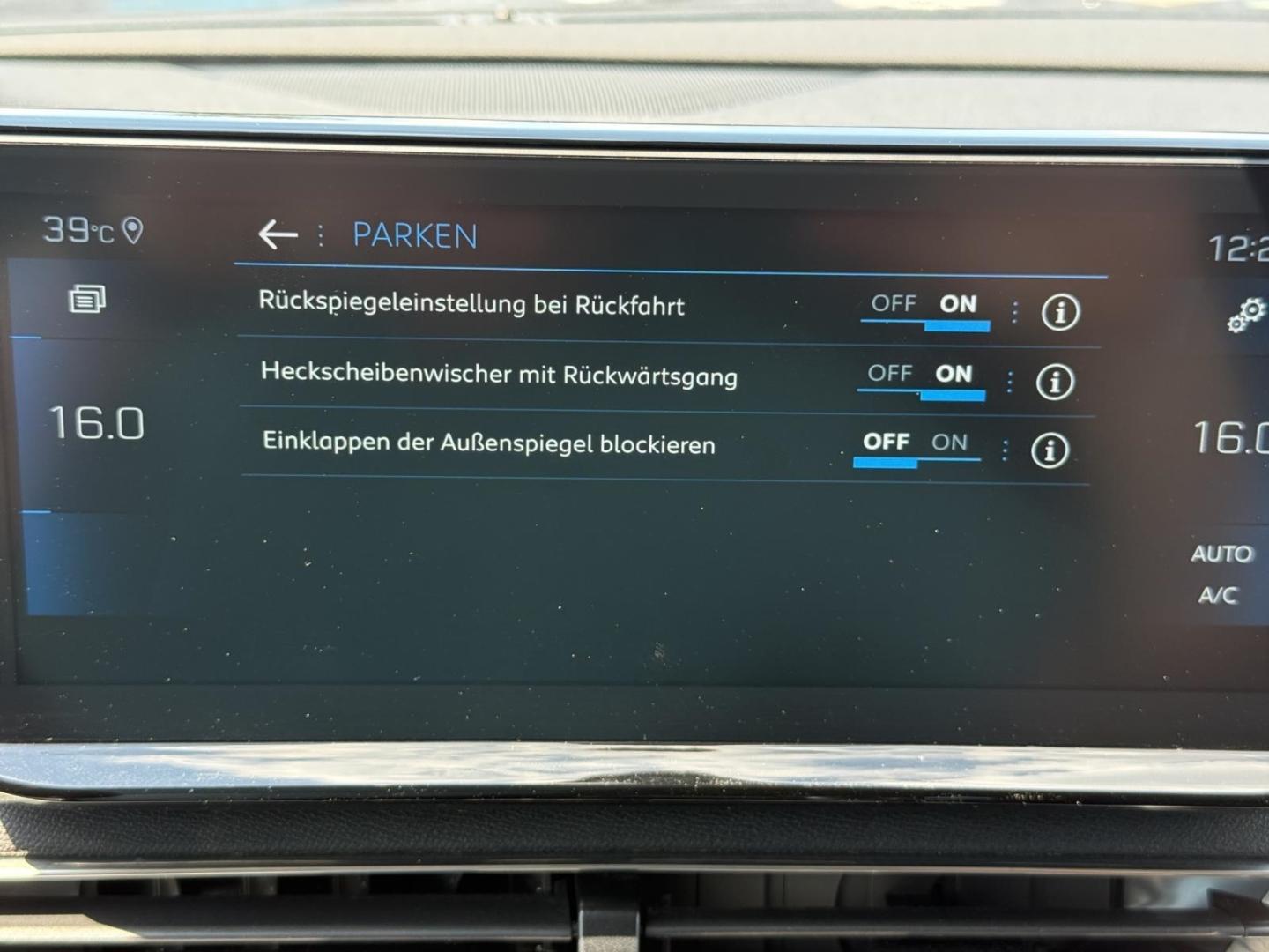 Peugeot 3008 PureTech 130 1,2  Allure Navi/LED