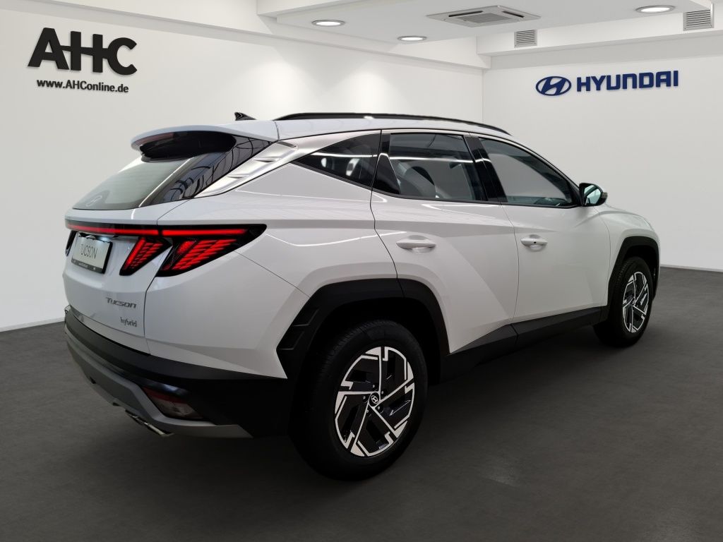 Fahrzeugabbildung Hyundai TUCSON HEV 1.6 T-GDi 2WD 6-AT Select 2xKlima ACC