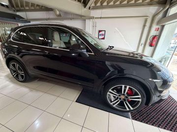 Porsche Cayenne - 7