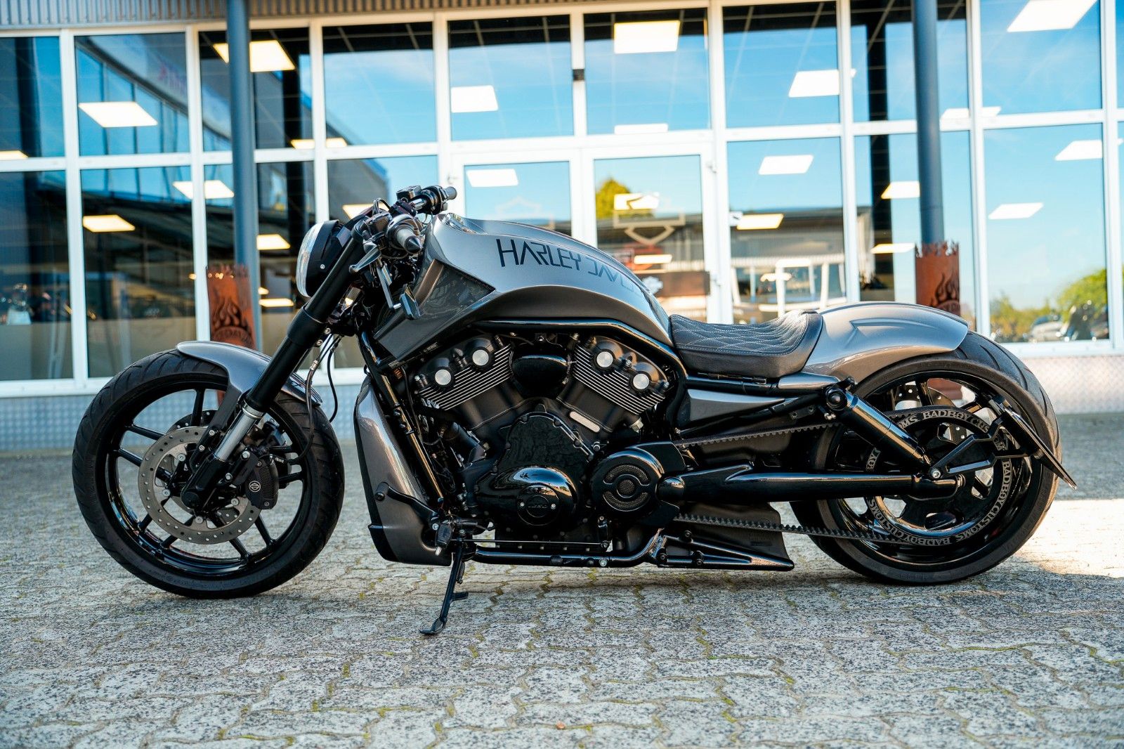 Fahrzeugabbildung Harley-Davidson VRSCDX Night Rod Special - BBC - 280er - Airride