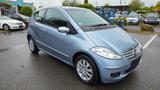 Mercedes-Benz A 150 Standheizung TÜV NEU - blaue Mercedes-Benz A 150