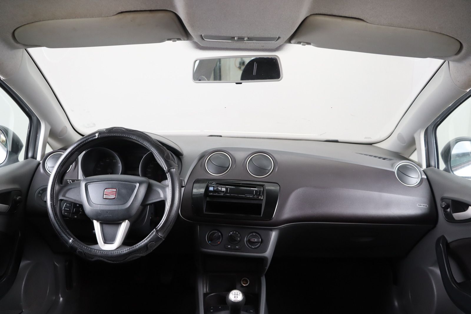 Fahrzeugabbildung SEAT Ibiza 1.4 16V Style