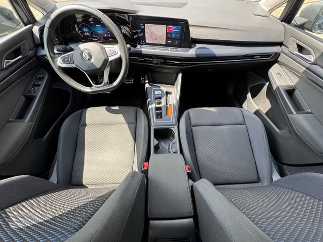 Golf VIII United 2.0 TDI DSG ACC/AHK/APP/NAVI/SH