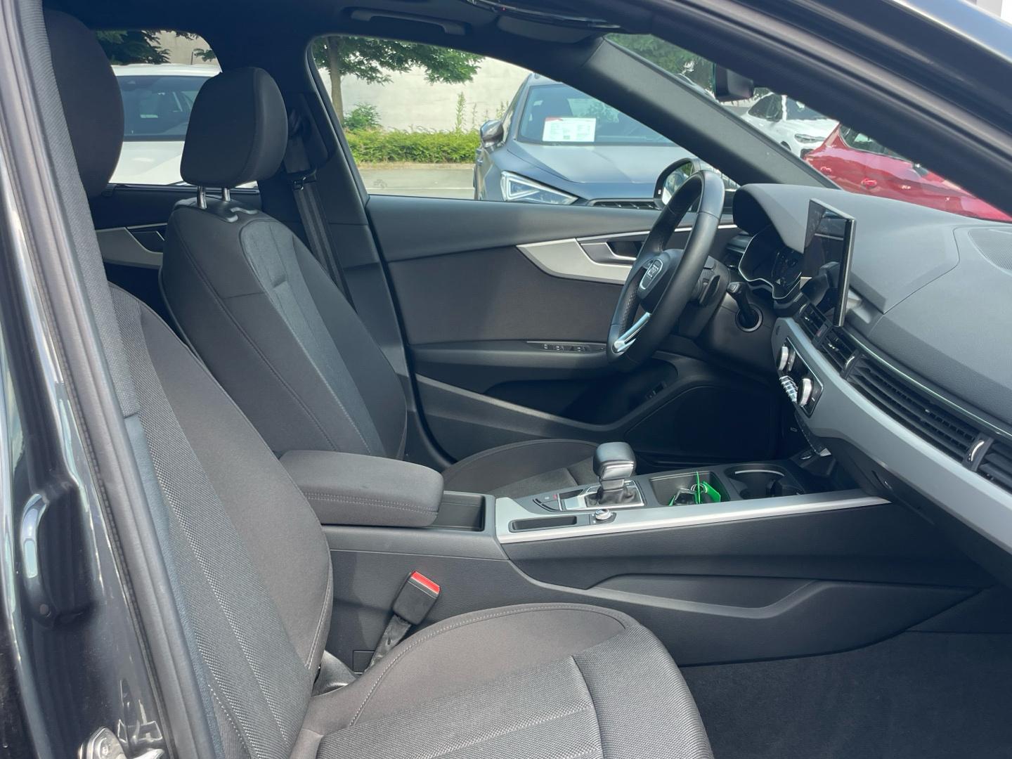 Audi A4 Avant 40 TFSI Advanced S-tronic LED Pano, миниатюра 10