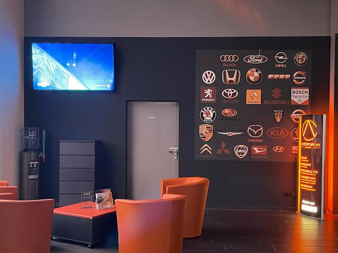 showroom-image-top