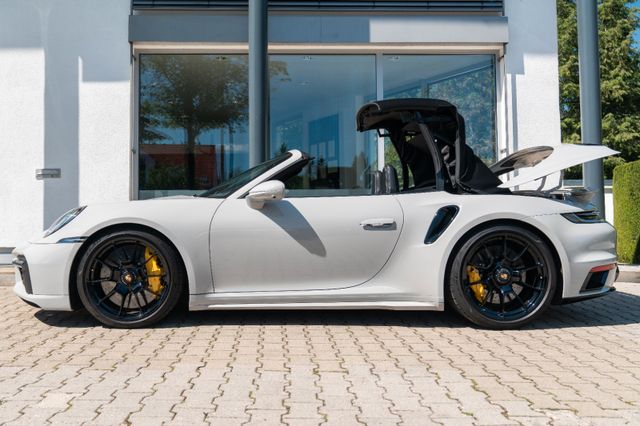 Porsche 992 Turbo S Cabrio/ NACHTSICHT/ INNO DRIVE/ BURM