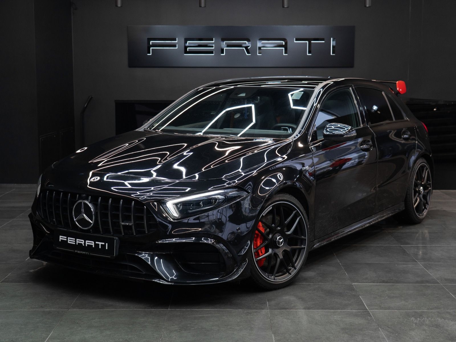 MERCEDES-BENZ A45 AMG 4Matic|Panorama|Dynamic LED|Kamera|