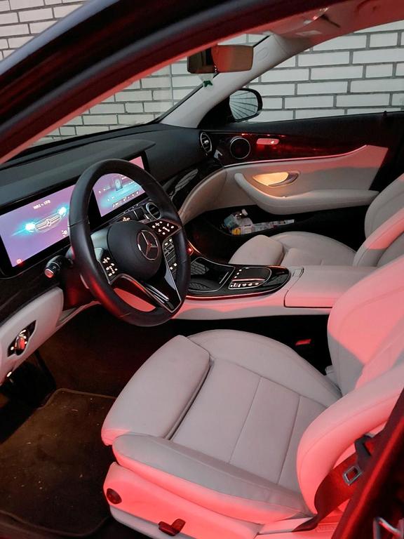 Mercedes-Benz E 200
