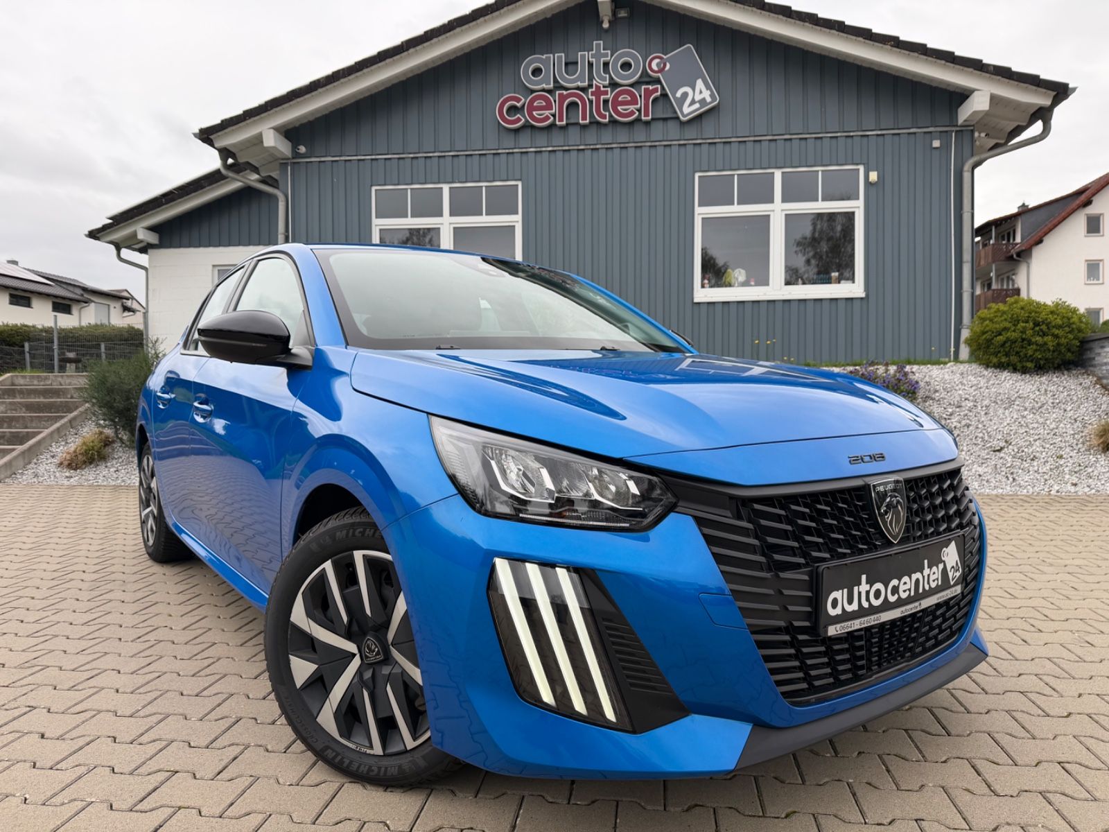 Fahrzeugabbildung Peugeot 208 Active°1.Hand°LED°Navi°PDC°ALU°