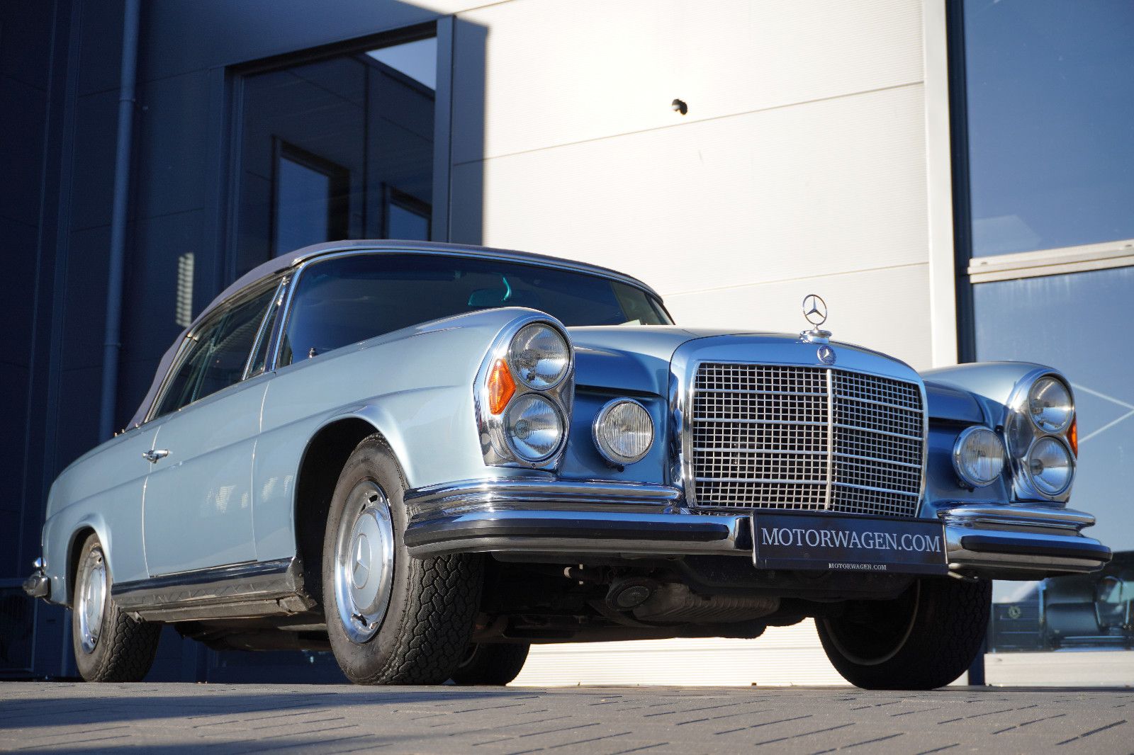 Fahrzeugabbildung Mercedes-Benz 280 SE 3,5 Cabriolet