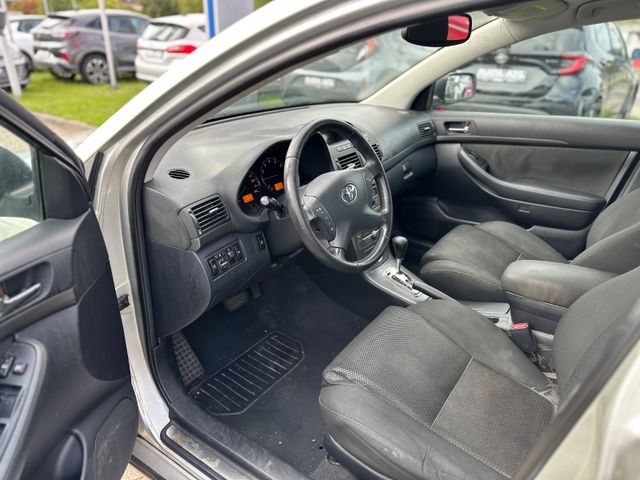 Toyota Avensis 1.8 Sol Lim.