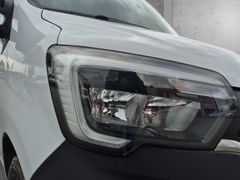 Fahrzeugabbildung Master III DoKa Pritsche Fahrgest. L3H1 3,5t