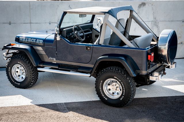 Jeep YJ 4,2 1.HD KLIMA AUTOMATIK - SAMMLUNG WERT52500