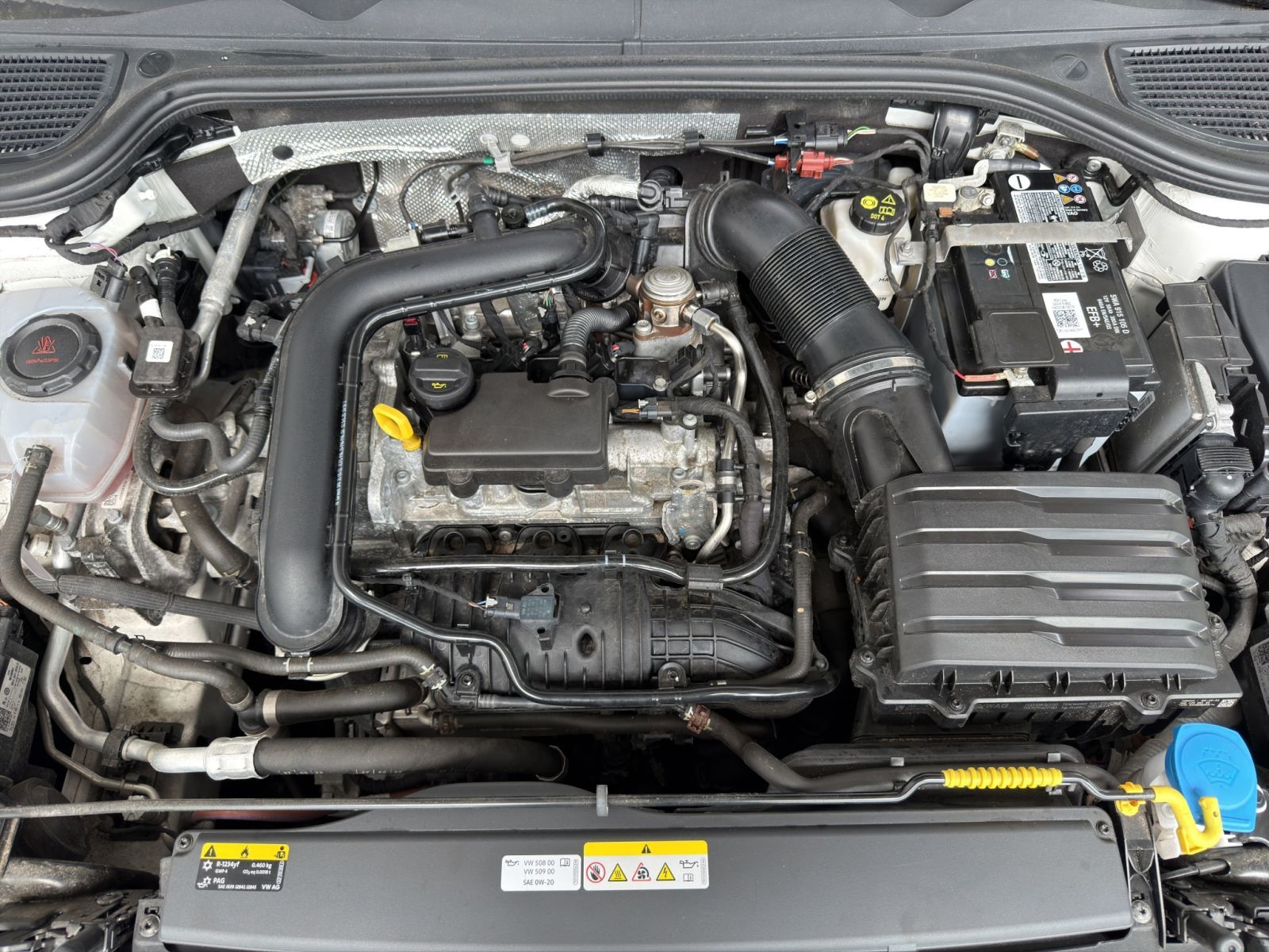 Volkswagen Golf VIII 1.0 eTSI DSG Navi*LED*SH*Alu*Sitzhz. foto 9