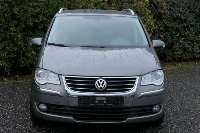 Volkswagen Touran Highline+7 Sitze Navi+Standheizung+Bi-Xen