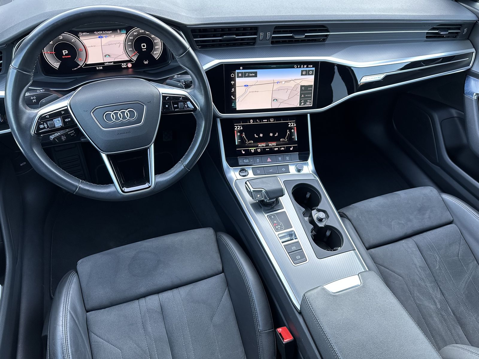 Fahrzeugabbildung Audi A6 Avant 40 TDI Qu Sport Black NAV+LED+360°+19ZO