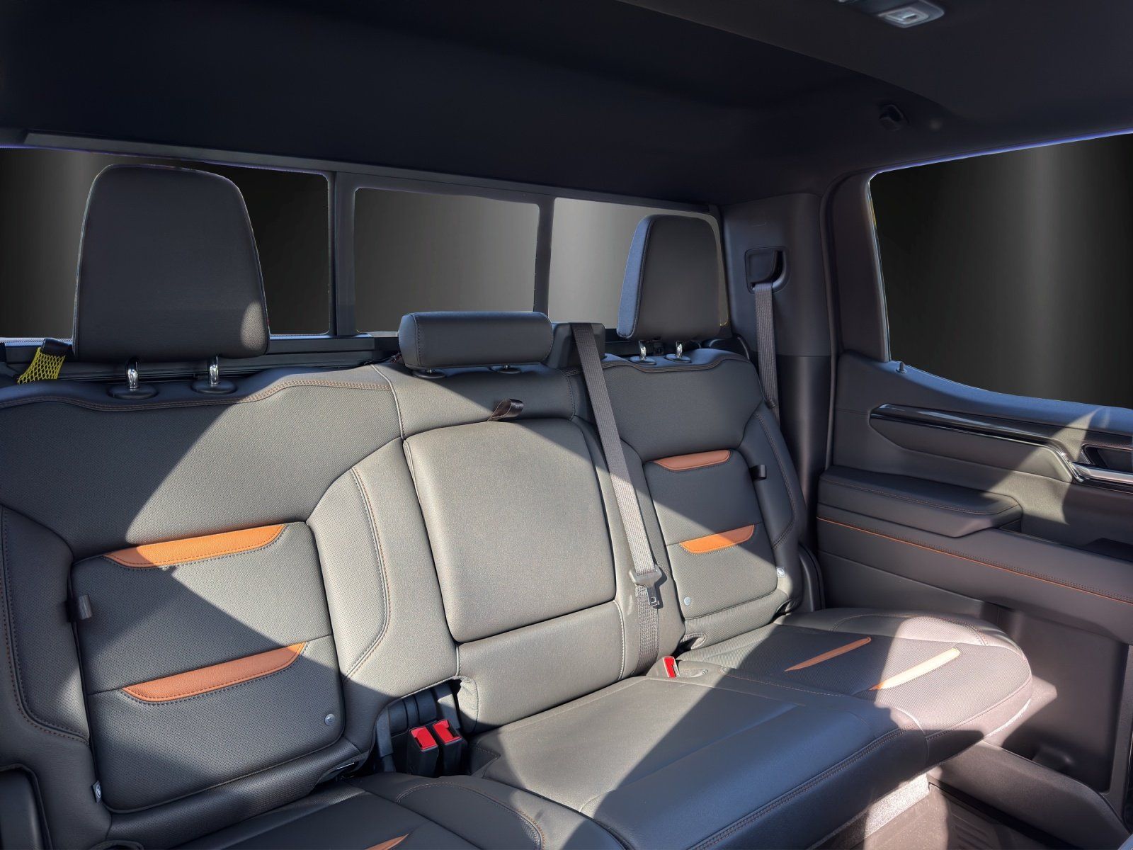 Fahrzeugabbildung GMC Sierra 1500 AT4 Crew Cab Short Bed AHK/LED/SHD/