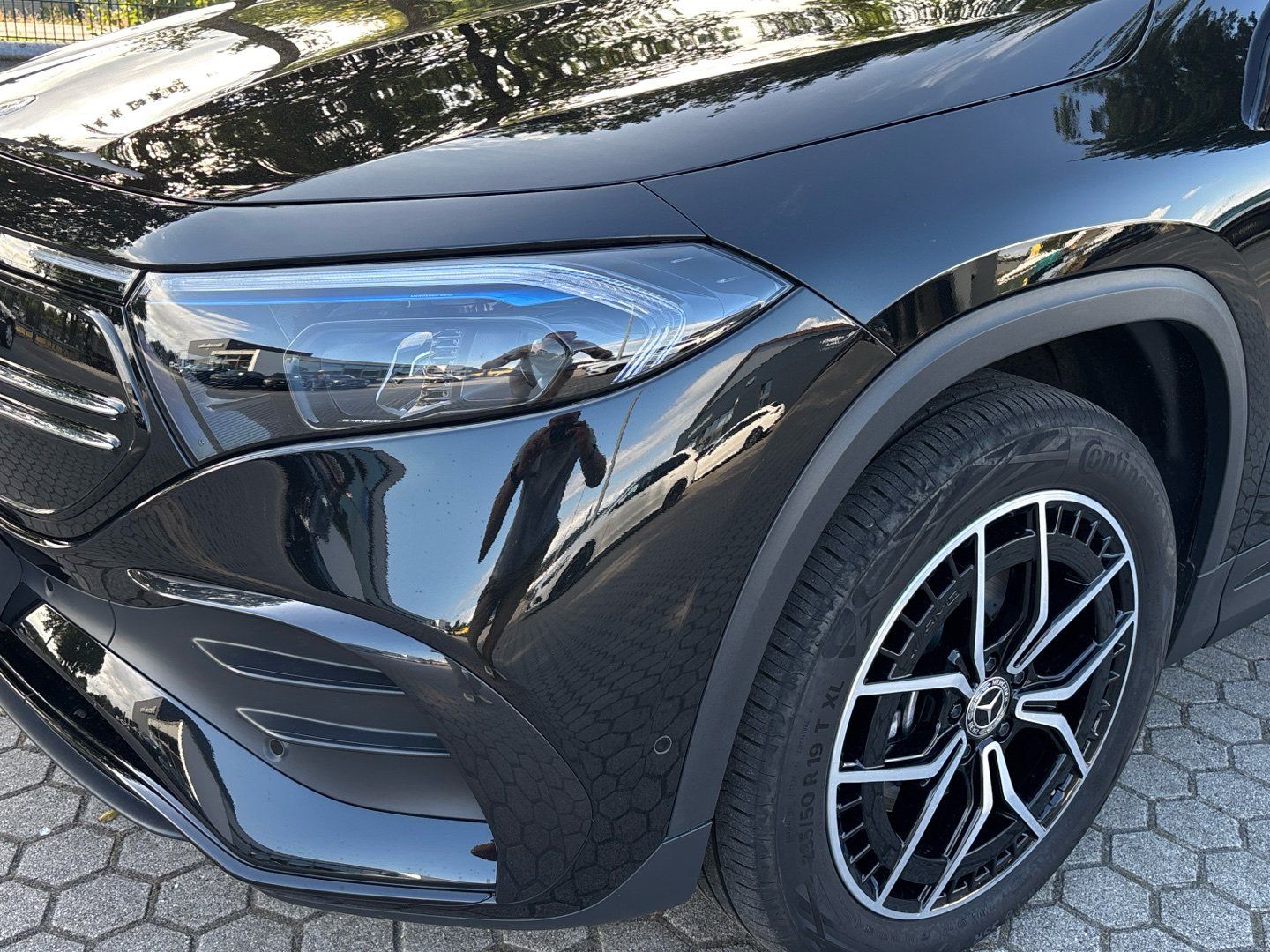 Mercedes-Benz EQA 300 4M AMG Night Panorama Distronic 360 AHK foto 7
