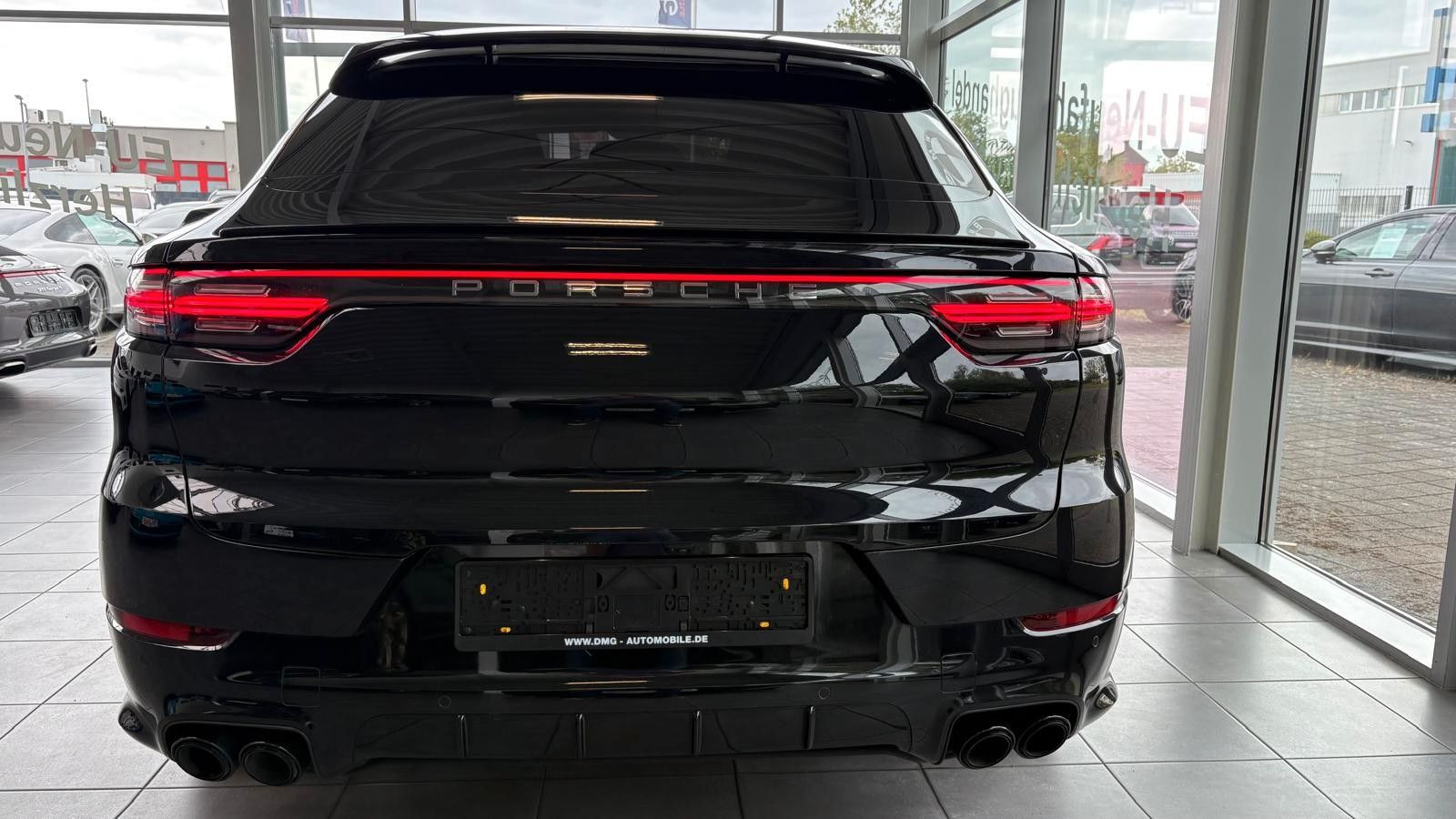 Fahrzeugabbildung Porsche Cayenne Coupe E-Hybrid/Platinum Edition