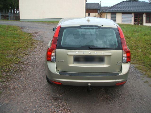 Volvo V50 2008 — rear view