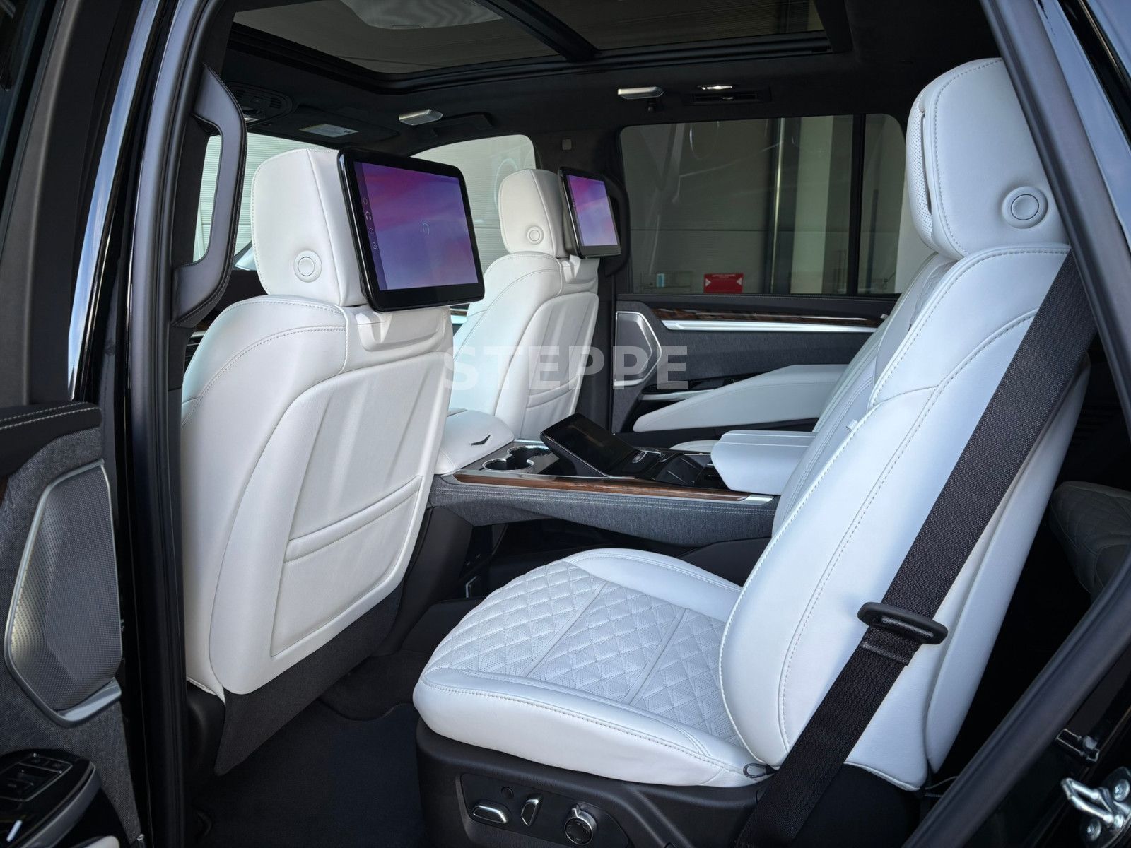 Cadillac Escalade MY26 6.2 V8 Platinum Luxury24"ABV SHEER