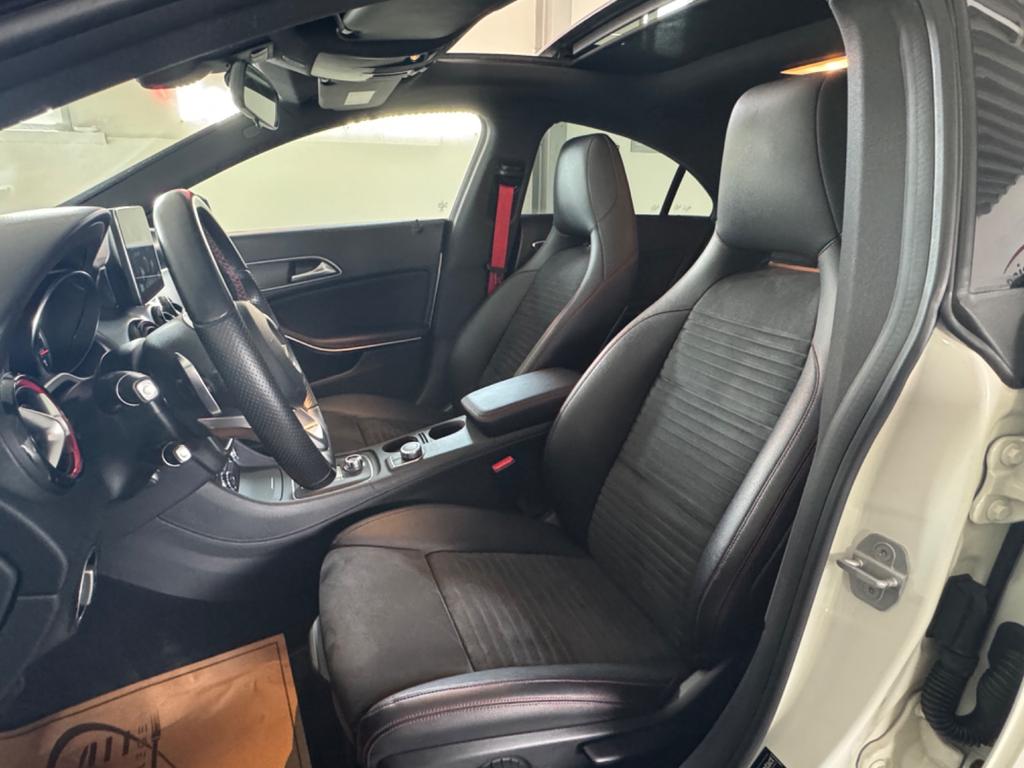 Mercedes-Benz CLA 45 AMG