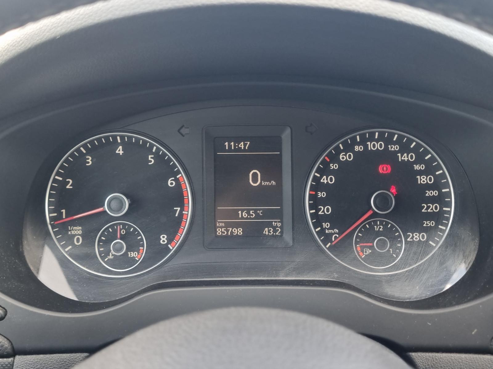 Volkswagen Jetta VI Comfortline 2.HAND WENIG KILOMETER
