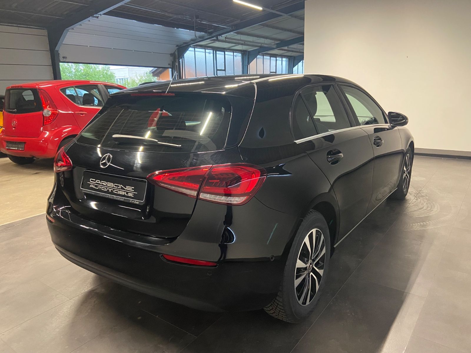 Mercedes-Benz A 180d Leder Kamera DAB foto 5