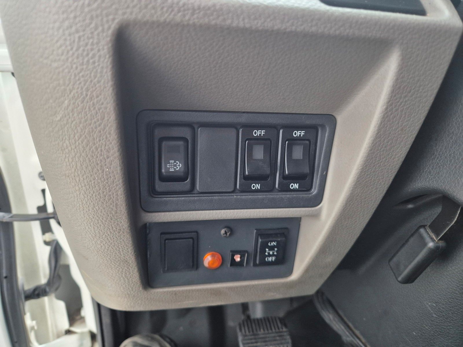 Fahrzeugabbildung Nissan Cabstar NT400 Palfinger P 160 TX 16m 1.104h