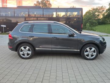 Volkswagen Touareg - 4