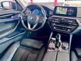 BMW 530d Sport Komfortsitz LED HeadUp Kamera 18Zoll - BMW 530: 530d Sport