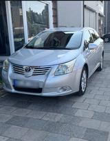 Toyota Avensis T27 2.2 D.CAT - Toyota Avensis T27 mit Diesel-Antrieb