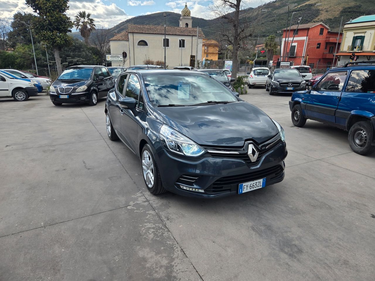 RENAULT Clio