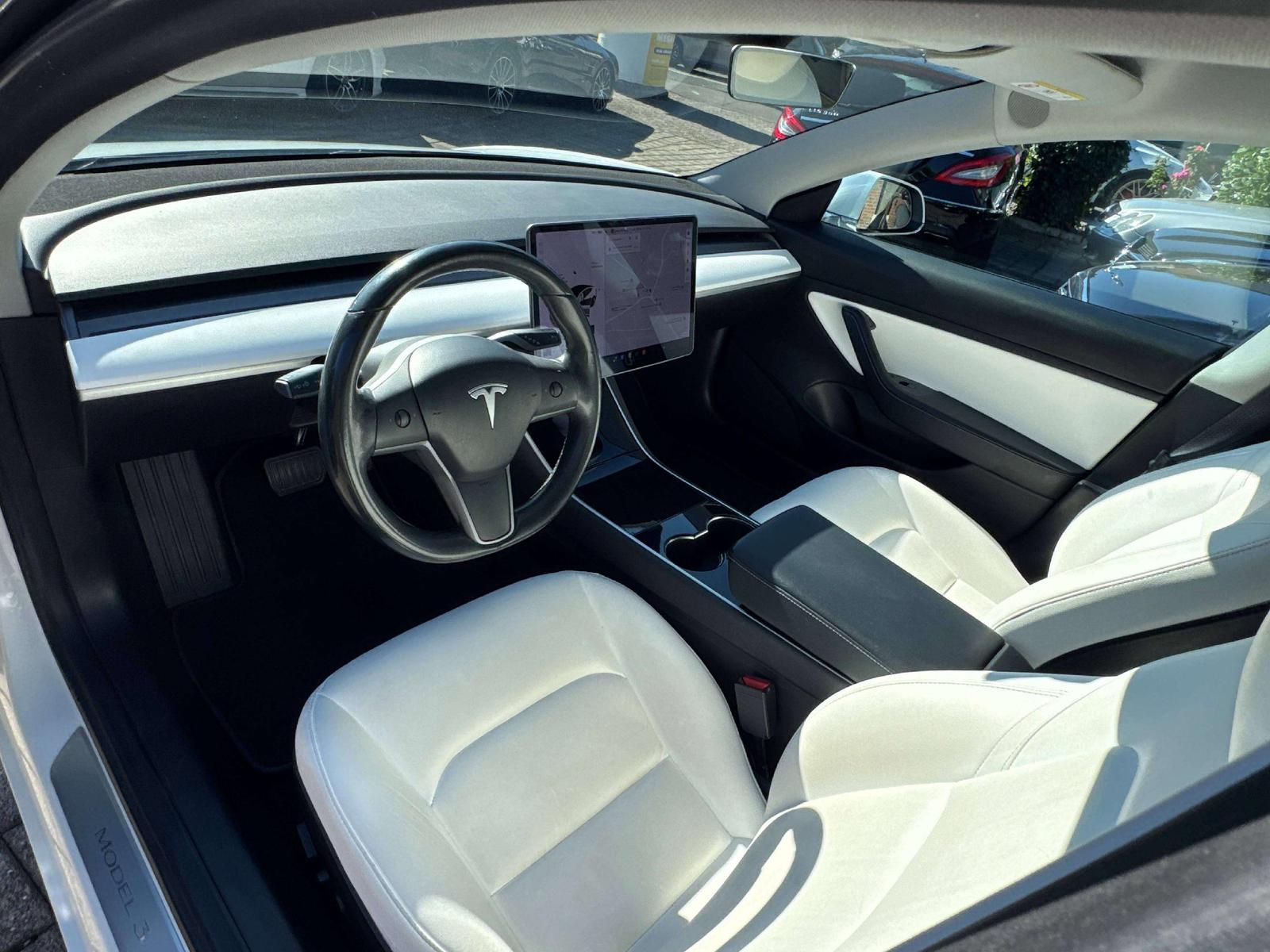 Tesla Model 3 Long Range 4x4 351ch - 1ère main - CT récent - Pneus été + Hiver - Hayon éléctrique - AFL