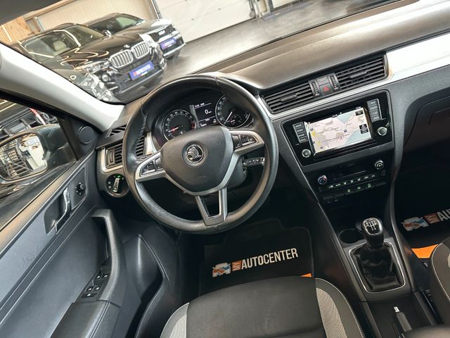 Skoda Rapid*KLIMAAUTO*SZHZ*CARPLAY*NAVI*TEMPO*TÜV0927